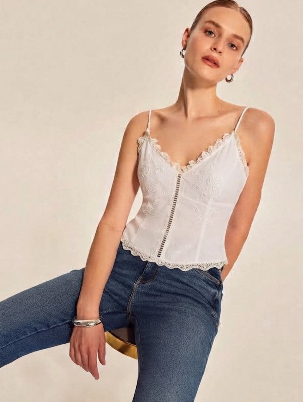 TINA MINI White Floral Embroidered Lace Trim Cami Top Medium